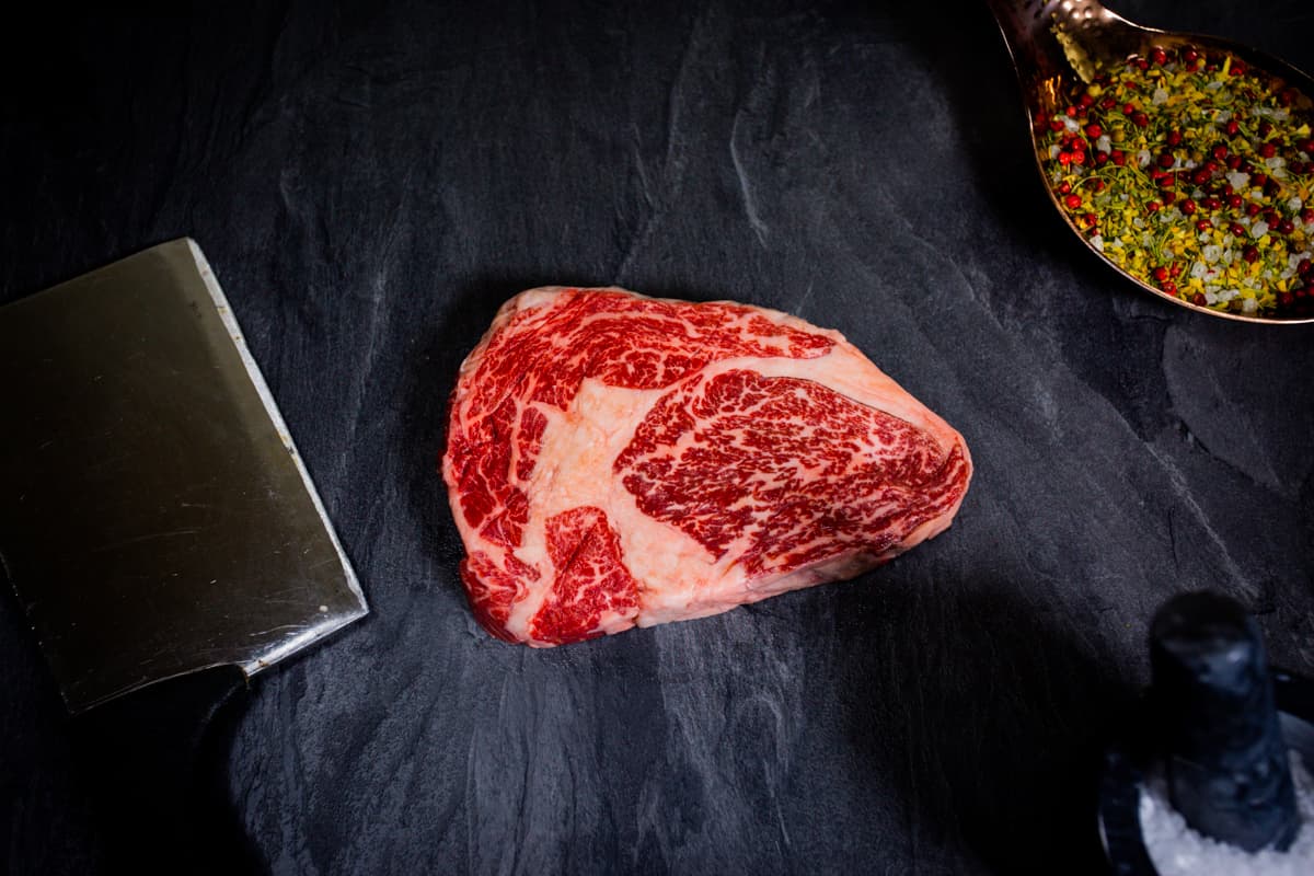 Wagyu Ribeye Steak MS8 9